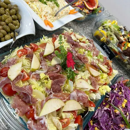 Queen Nelly Приморско