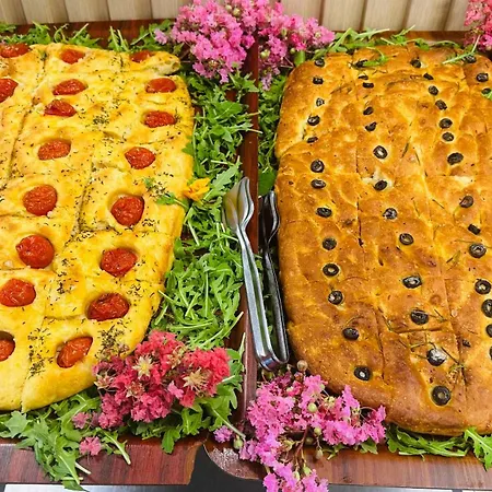 Отель Queen Nelly