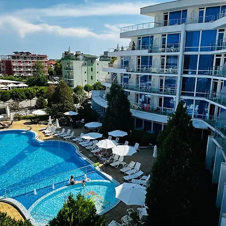 Queen Nelly Отель