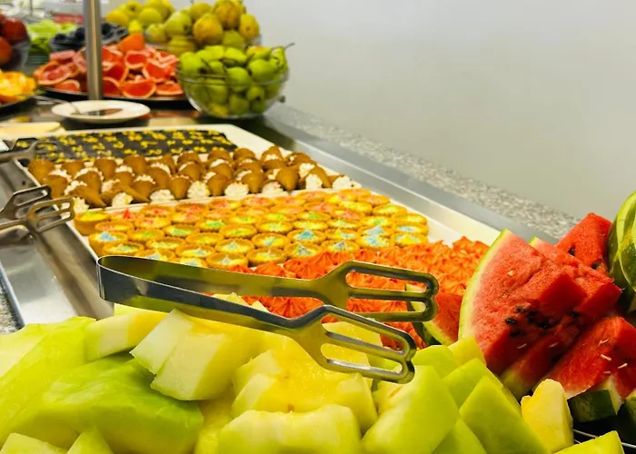 Ξενοδοχείο Queen Nelly 4*