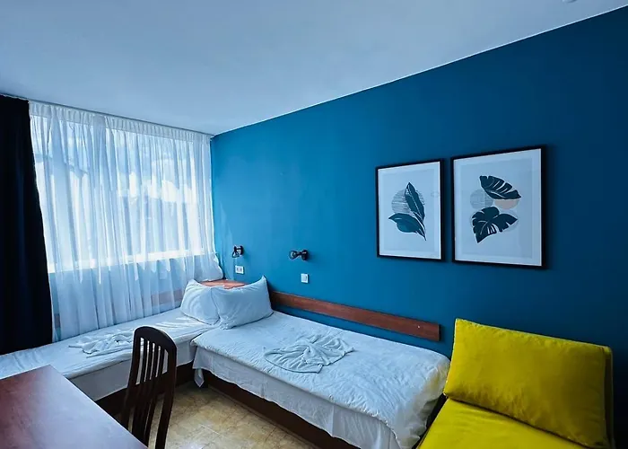 Ξενοδοχείο Queen Nelly 4*