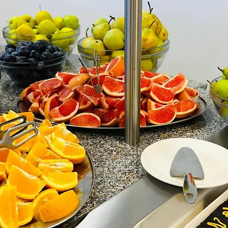 ホテル Queen Nelly 4*