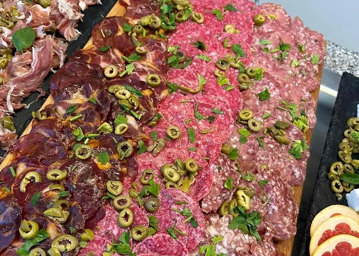 Queen Nelly 호텔 프리모르스코