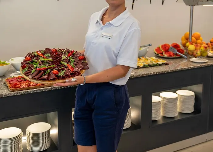 Queen Nelly 호텔 프리모르스코